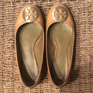 Tory Burch size 8 beige flats